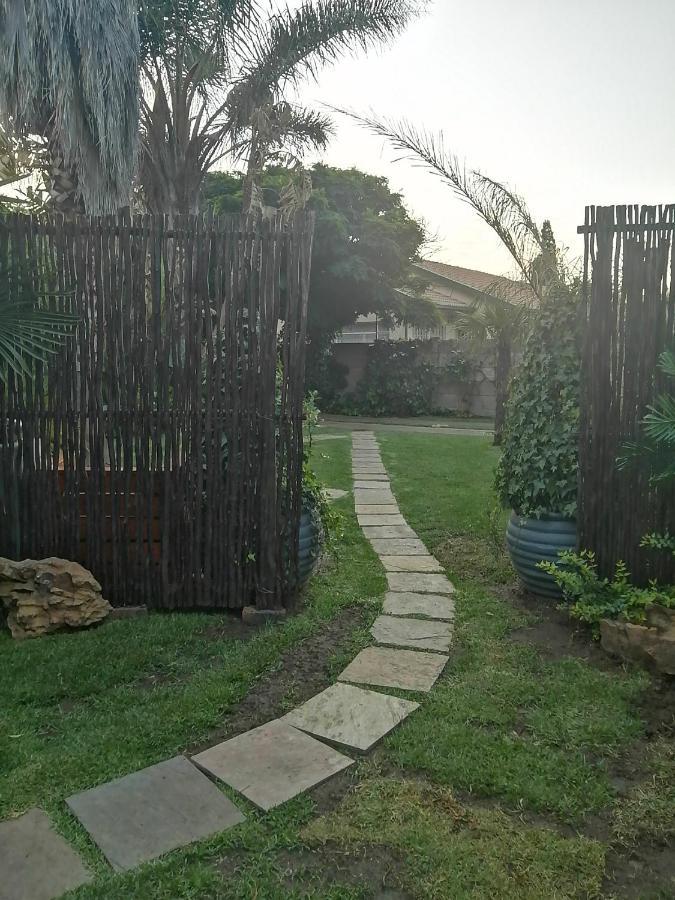Roxy'S Rest Guest House Vanderbijlpark Kültér fotó