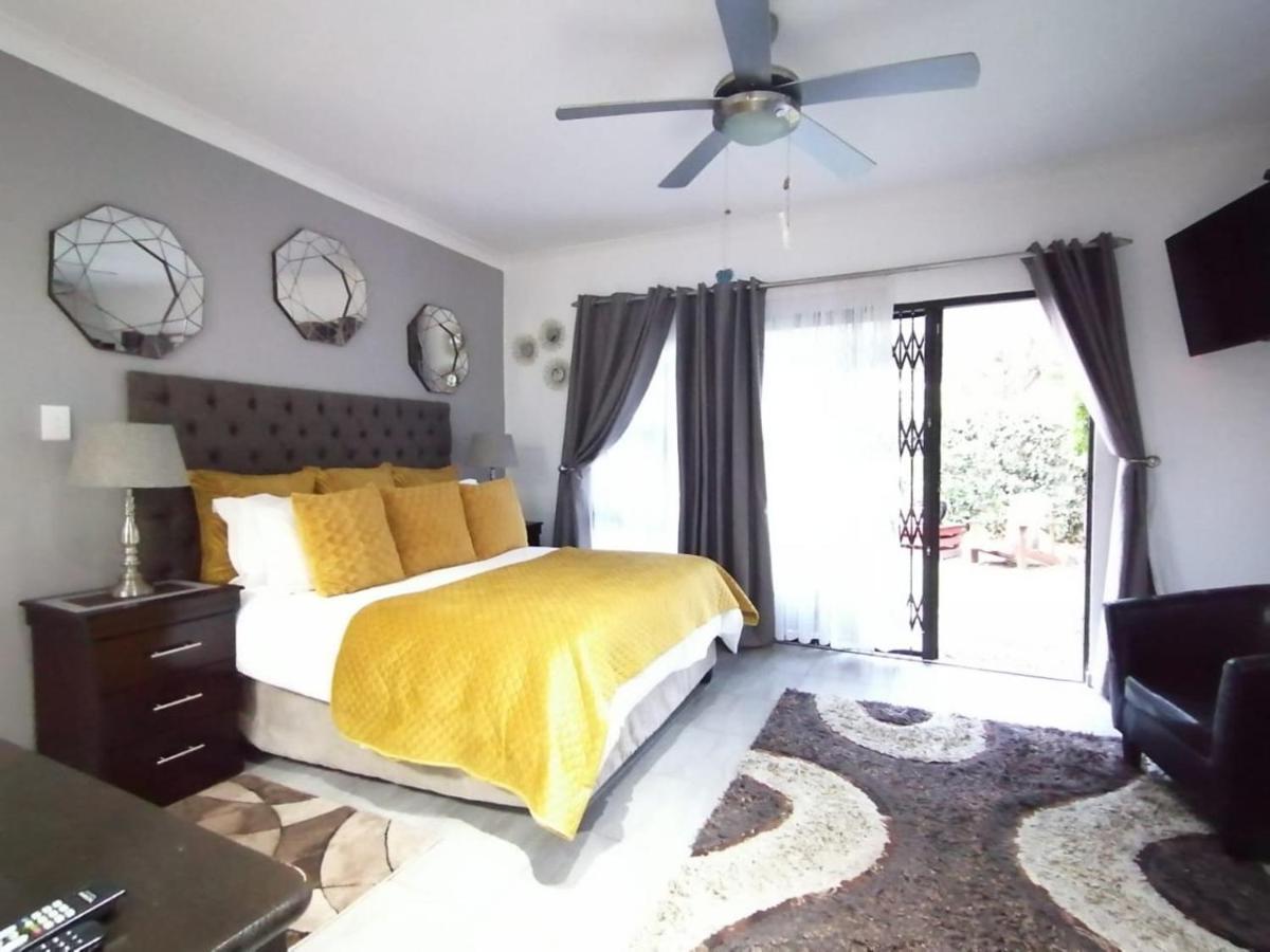 Roxy'S Rest Guest House Vanderbijlpark Kültér fotó