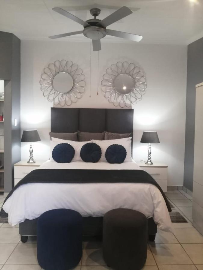Roxy'S Rest Guest House Vanderbijlpark Kültér fotó