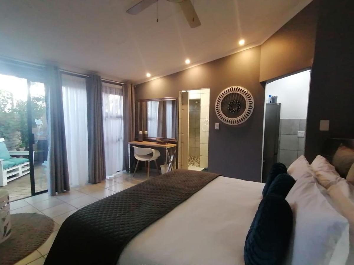 Roxy'S Rest Guest House Vanderbijlpark Kültér fotó